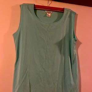 Misook Woman’s 2X Tank Top